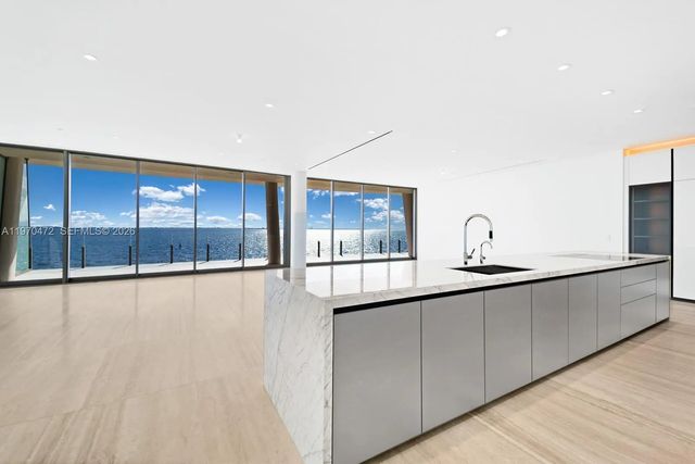 4 of 27 - 5 Grove Isle Drive #m301, Coconut Grove, FL