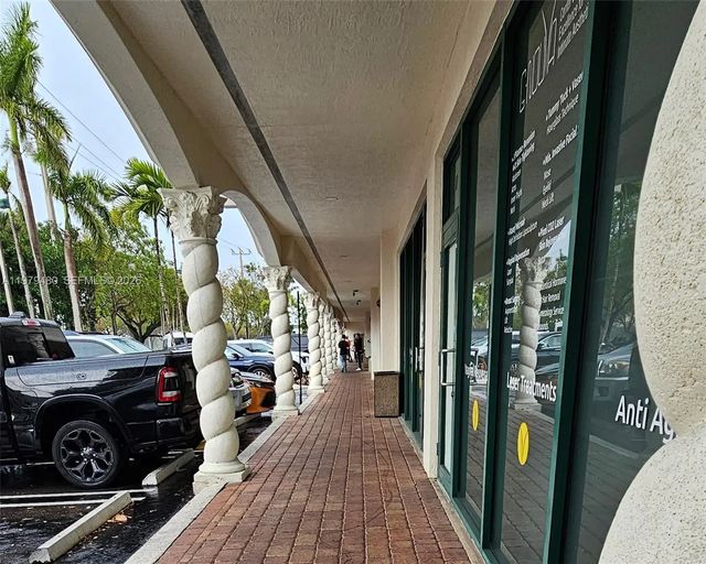 3 of 16 - 2475 Nw 95th Avenue #1 And 2, Doral, FL