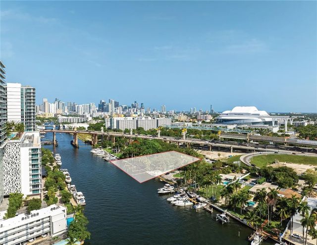 1515 N River Drive, Miami