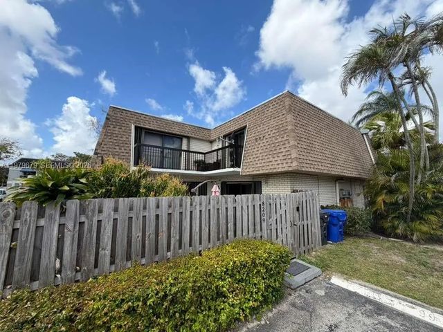 2 of 30 - 8209 Sw 23rd Court #17c, North Lauderdale, FL