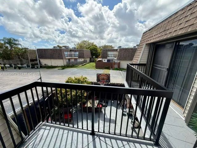 4 of 30 - 8209 Sw 23rd Court #17c, North Lauderdale, FL