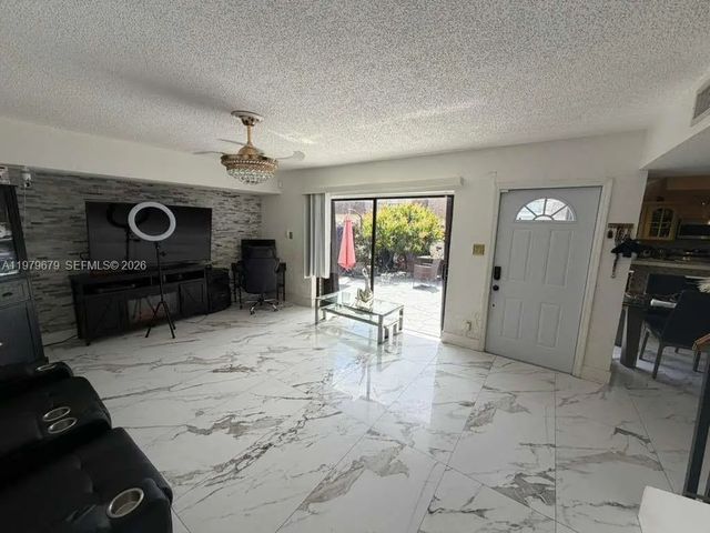5 of 30 - 8209 Sw 23rd Court #17c, North Lauderdale, FL