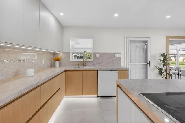 5 of 27 - 3240 Park Lane #d, Boynton Beach, FL