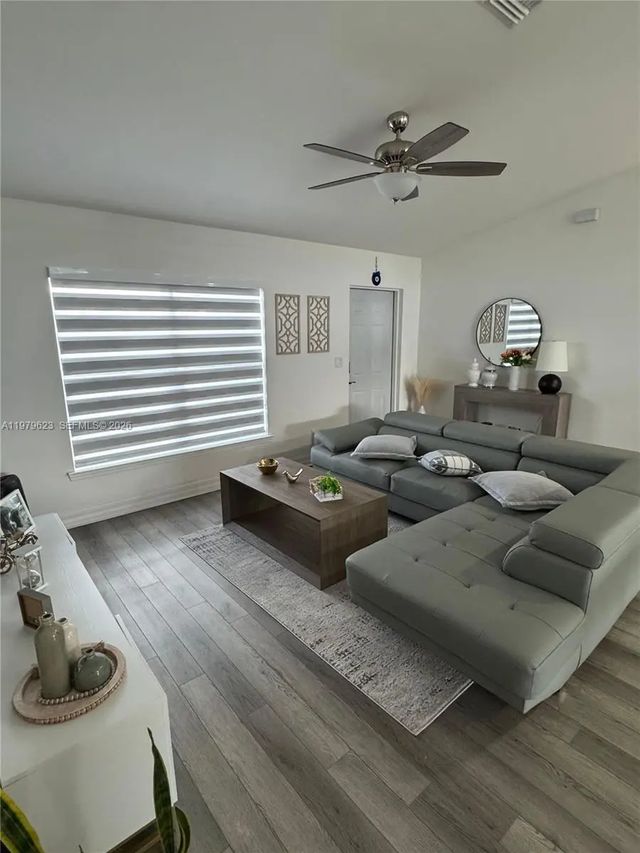 5 of 24 - 1119 Tropicana Parkway W, Cape Coral, FL