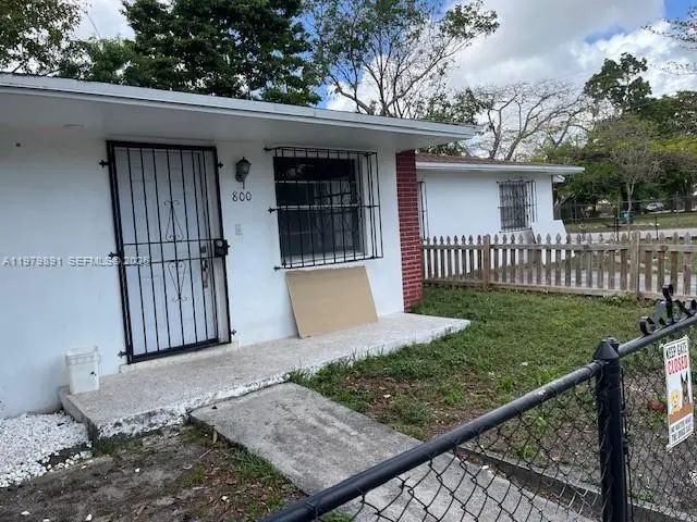 800 Nw 29th Terrace, Miami
