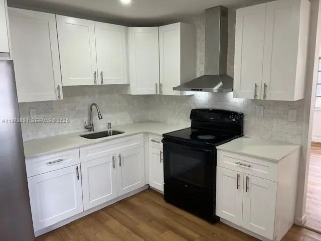 5 of 19 - 800 Nw 29th Terrace, Miami, FL