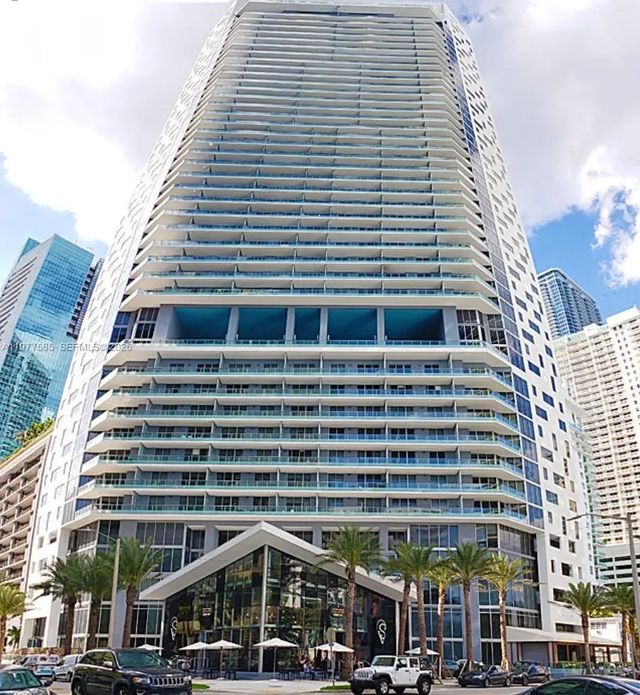 1300 Brickell Bay Drive #2512, Miami