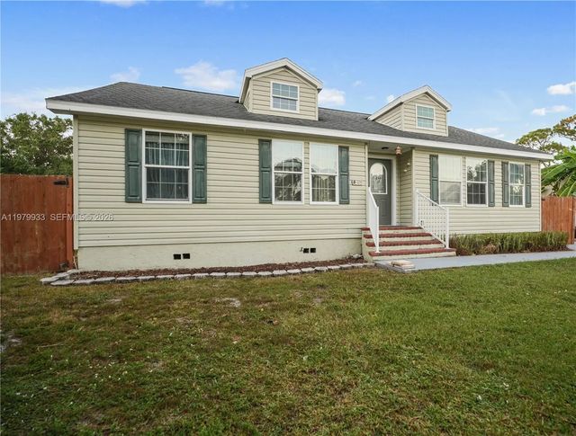 3713 Wild Violet Avenue, Sebring