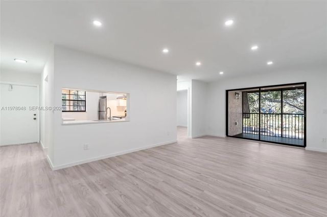 3631 Nw 94th Avenue #6g, Sunrise