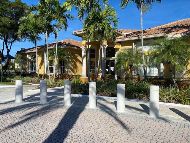 4 of 22 - 9645 Nw 1st Court #1-302, Pembroke Pines, FL