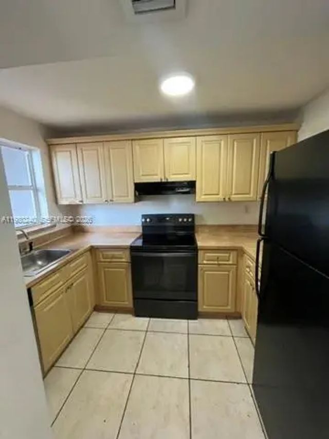 4331 W 11th Lane #65, Hialeah