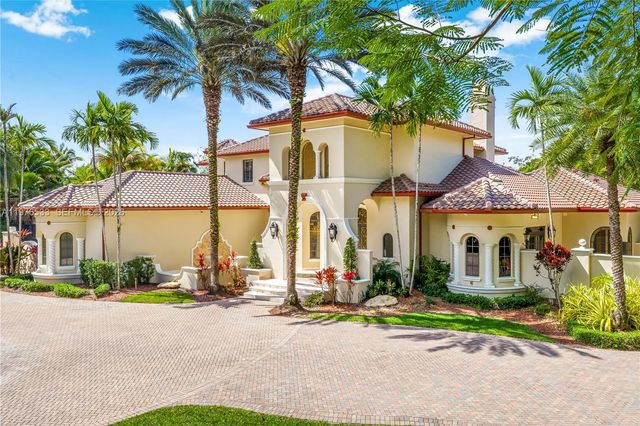 3 of 29 - 11400 Sw 67th Avenue, Pinecrest, FL