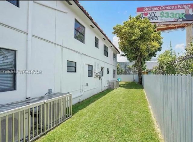 3 of 14 - 584 Nw 30th Street, Miami, FL