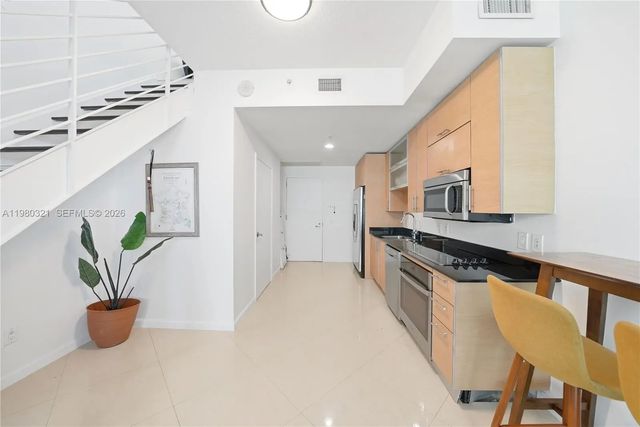 5 of 56 - 60 Sw 13th Street #4414, Miami, FL