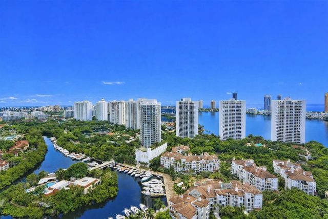 2 of 33 - 1000 Island Boulevard #1812, Aventura, FL