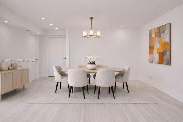 5 of 33 - 1000 Island Boulevard #1812, Aventura, FL
