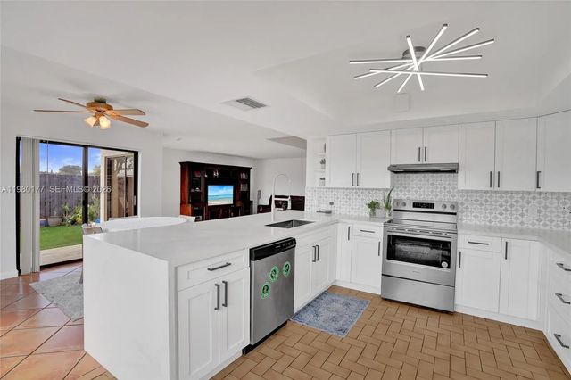 4 of 37 - 15292 Sw 46th Ln Branch #64, Miami, FL