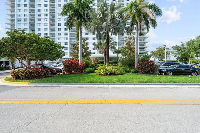 3 of 53 - 500 Bayview Drive #325, Sunny Isles Beach, FL