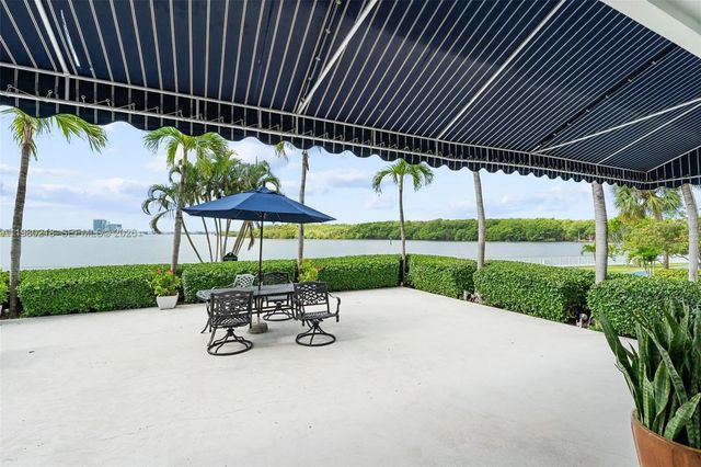 5 of 53 - 500 Bayview Drive #325, Sunny Isles Beach, FL