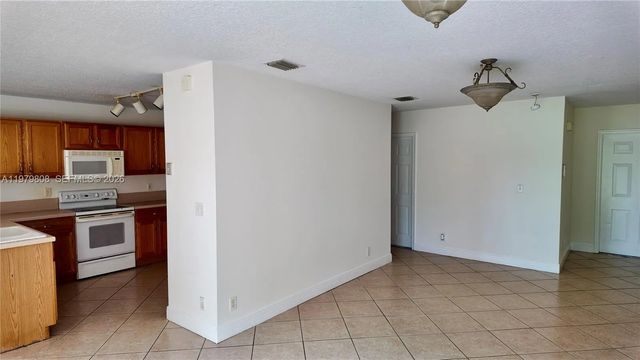 3 of 27 - 7260 Sienna Ridge Drive, Lauderhill, FL