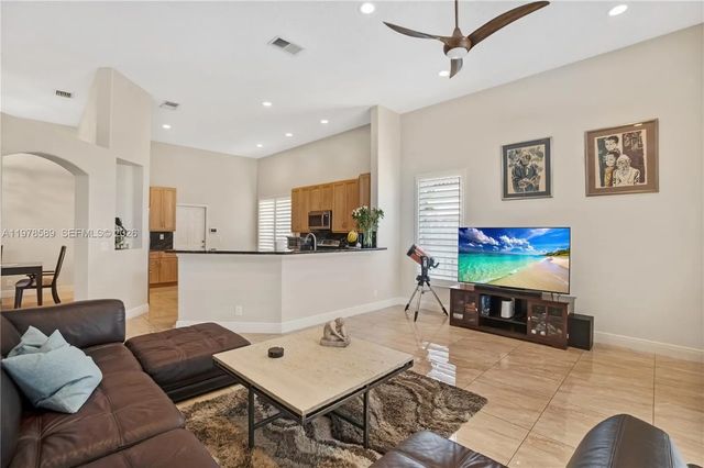 5 of 39 - 5297 Sw 34th Way, Hollywood, FL