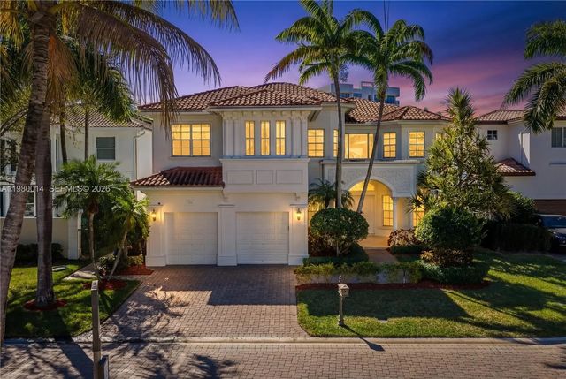 4 of 46 - 822 Meridian Lane, Hollywood, FL