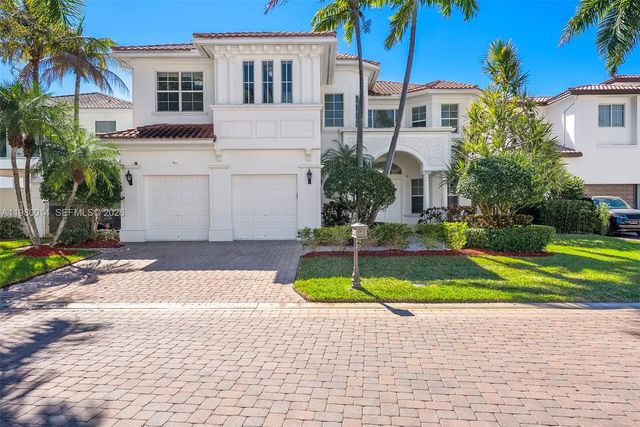 5 of 46 - 822 Meridian Lane, Hollywood, FL