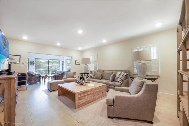 4 of 19 - 1265 S Alhambra Circle #a, Coral Gables, FL