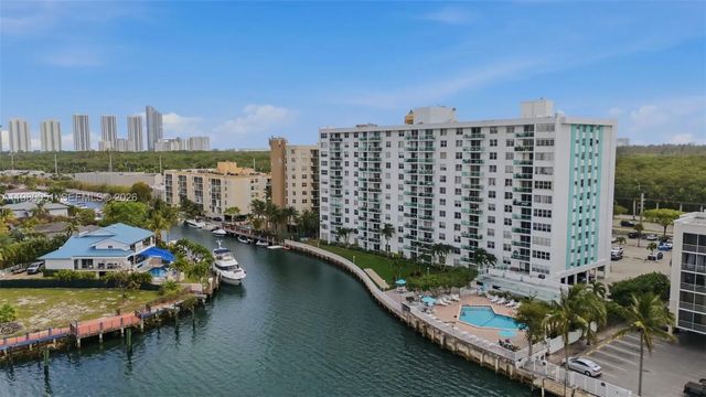 4 of 37 - 2841 Ne 163rd Street #802, North Miami Beach, FL