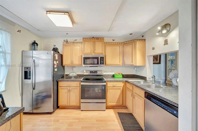 2 of 28 - 3940 Inverrary Boulevard #303-a, Lauderhill, FL