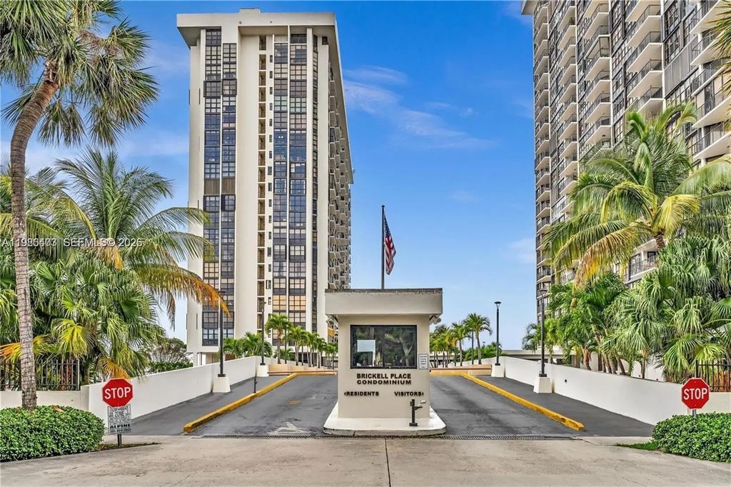 1901 Brickell Avenue #b1407, Miami