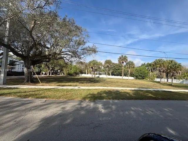 3 of 9 - 9506 Sw 57th Avenue, Pinecrest, FL
