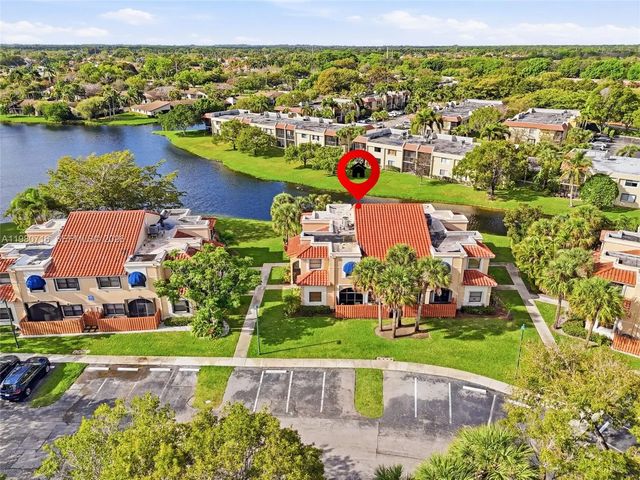 4 of 36 - 567 Racquet Club Road #18, Weston, FL