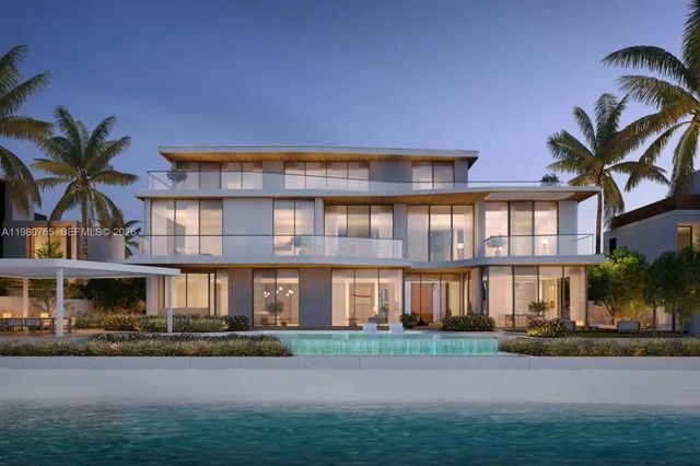 501 East  Road Crescent, 