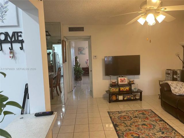 3 of 22 - 5300 Washington Street #j312, Hollywood, FL