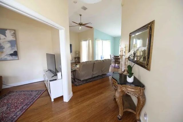 4 of 71 - 454 Nw Lismore Lane, Port St. Lucie, FL
