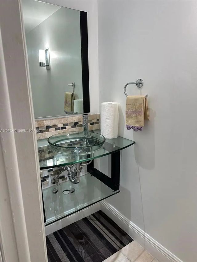4 of 15 - 8500 Sw 109th Avenue #6-202, Miami, FL
