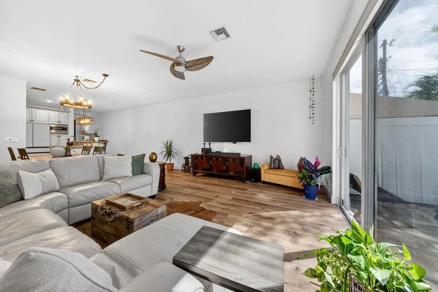 5 of 25 - 1942 Ne 32nd Street, Lighthouse Point, FL