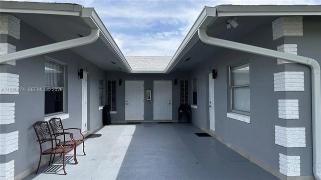 5 of 52 - 4101 Nw 30th Terrace, Lauderdale Lakes, FL