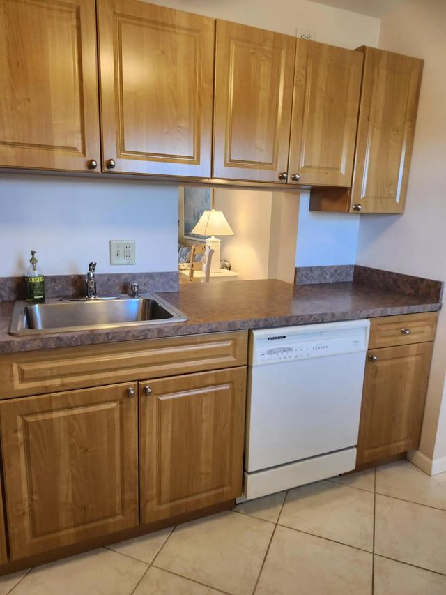 5 of 58 - 230 Ne 26th Avenue #408, Boynton Beach, FL