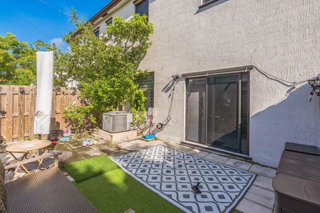 5 of 26 - 230 Ne 208th Terrace #230, North Miami Beach, FL