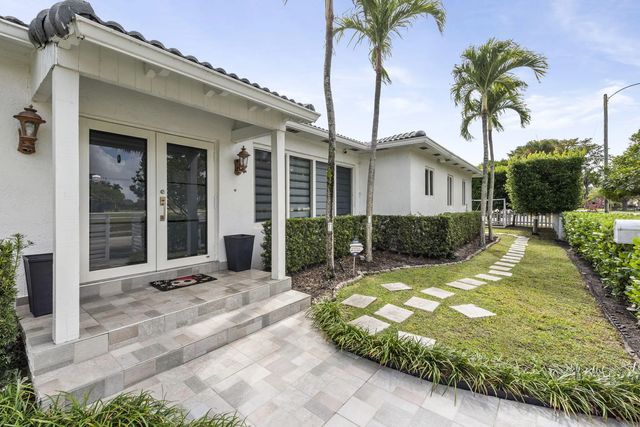 2 of 32 - 409 N 14th Avenue, Hollywood, FL