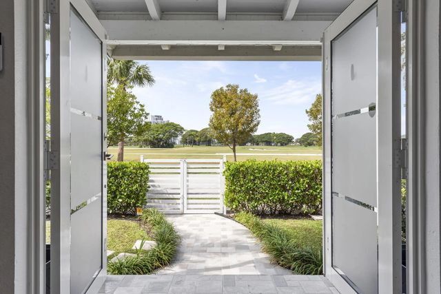 3 of 32 - 409 N 14th Avenue, Hollywood, FL