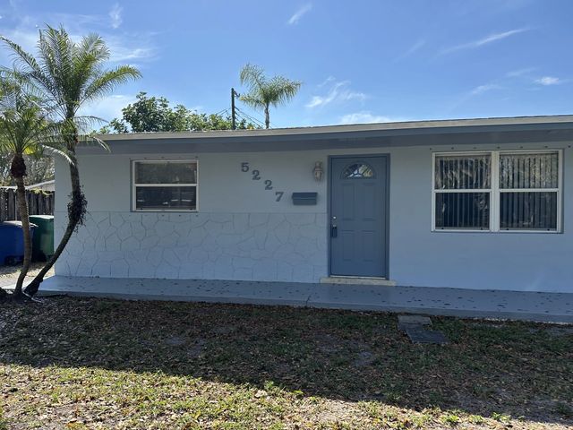 5227 Sw 94th Avenue, Cooper City