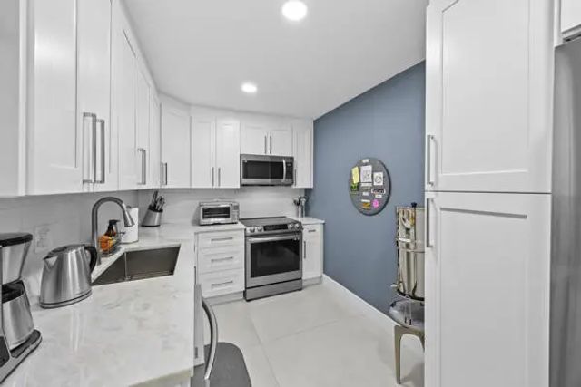 4 of 18 - 10137 S 40th Way # 233, Boynton Beach, FL