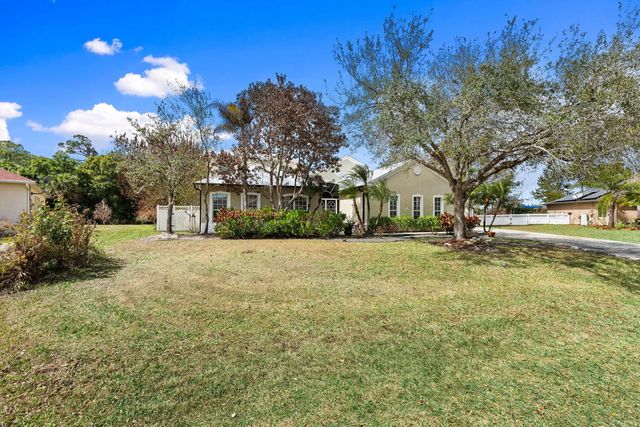 3 of 62 - 2704 Serenity Circle N, Fort Pierce, FL