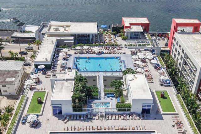 777 N Ocean Drive #unit S404, Hollywood