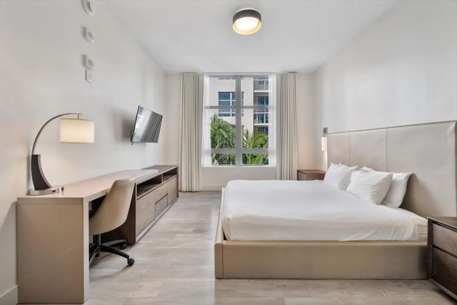 4 of 32 - 777 N Ocean Drive #unit S404, Hollywood, FL