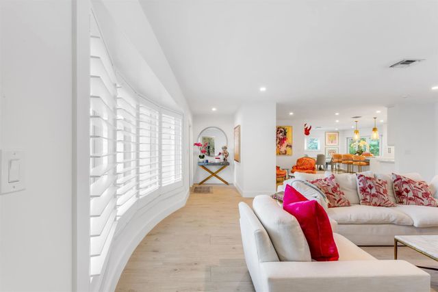 4 of 28 - 2720 Cardinal Circle, Gulf Stream, FL