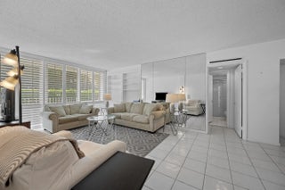 Photo of Listing #B26000306